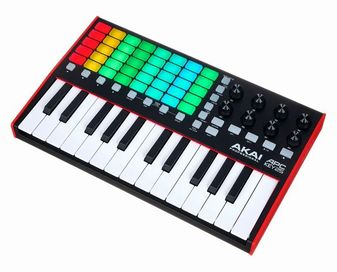AKAI Professional APC Key 25 MK2 framifrån mot vit bakgrund