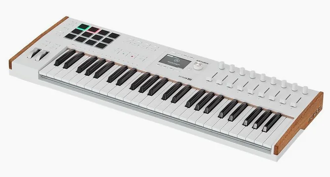 Arturia KeyLab 49 mk3 White framifrån mot vit bakgrund