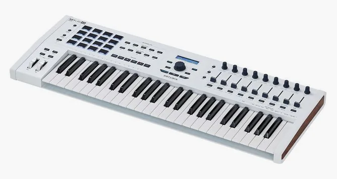 Arturia KeyLab MkII 49 White framifrån mot vit bakgrund