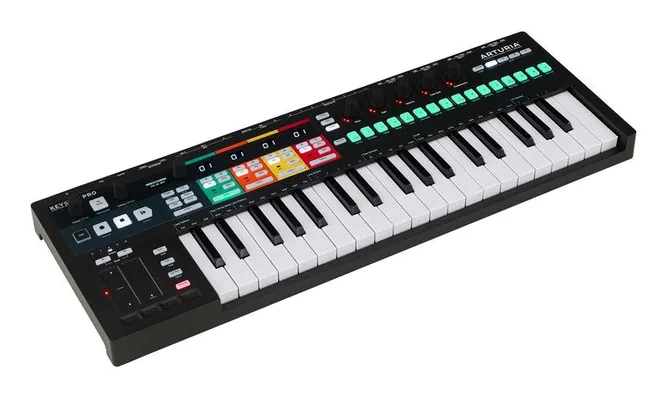 Arturia Keystep Pro Black Edition, vy 3