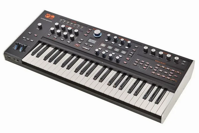 ASM Hydrasynth Keyboard framifrån mot vit bakgrund
