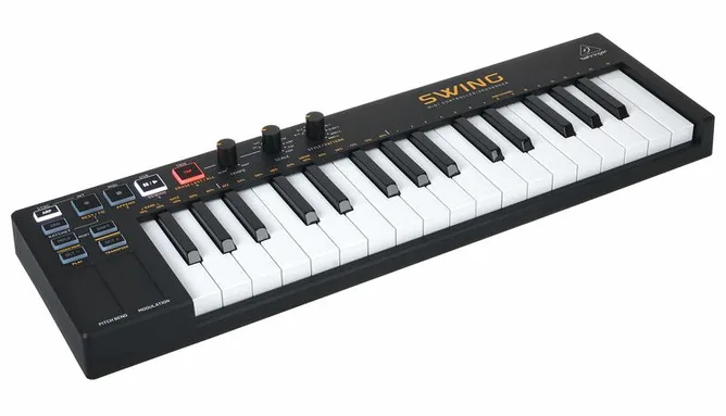 Behringer Swing, vy 3