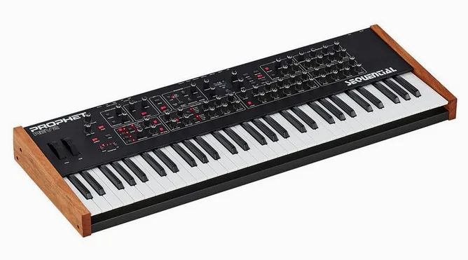 Sequential Prophet REV2-16, vy 3