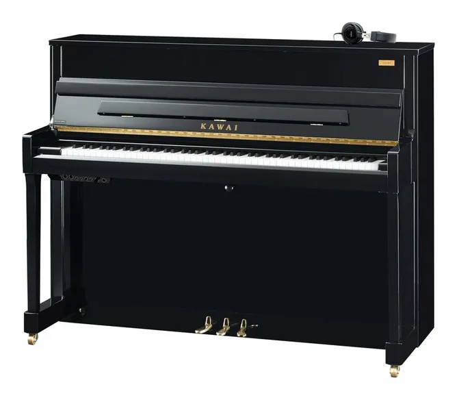 Kawai K-200 AURES 2 E/P Piano framifrån mot vit bakgrund