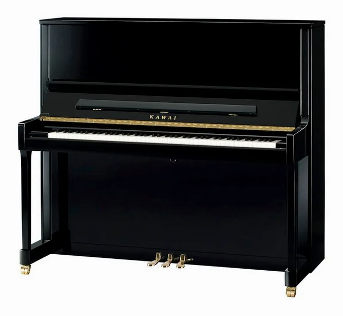 Kawai K-600 E/P Piano framifrån mot vit bakgrund