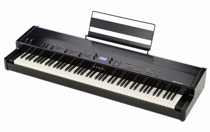 Kawai MP-11 SE framifrån mot vit bakgrund