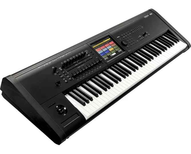 Korg Kronos 73 framifrån mot vit bakgrund