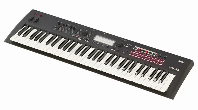 Korg Kross 2-61 framifrån mot vit bakgrund