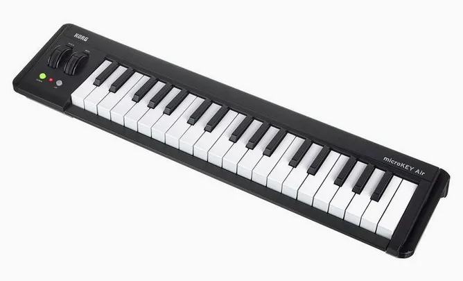 Korg microKEY Air 37 framifrån mot vit bakgrund