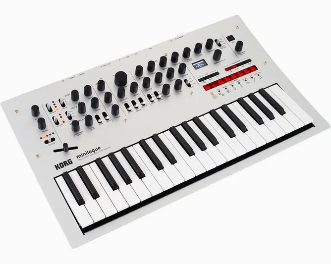 Korg Minilogue, vy 3
