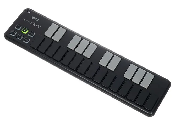 Korg nanoKEY 2 black framifrån mot vit bakgrund