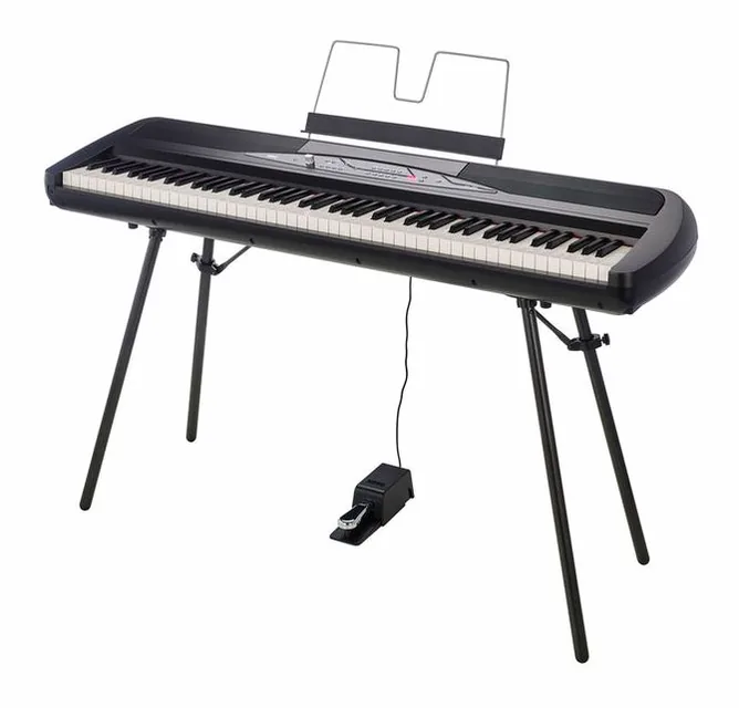Korg SP-280 BK framifrån mot vit bakgrund