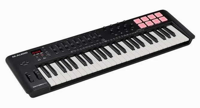 M-Audio Oxygen 49 MK5, vy 3