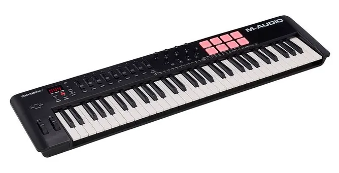 M-Audio Oxygen 61 MK5, vy 2