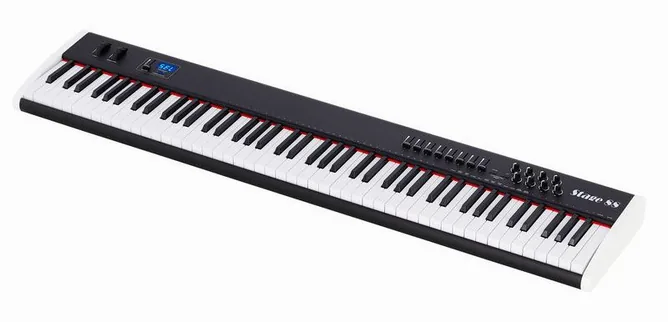 Midiplus Stage 88 framifrån mot vit bakgrund