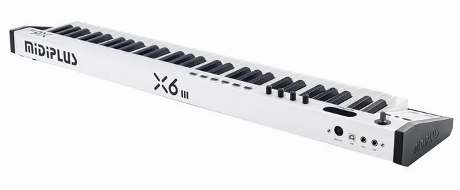 Midiplus X-6 III, vy 3