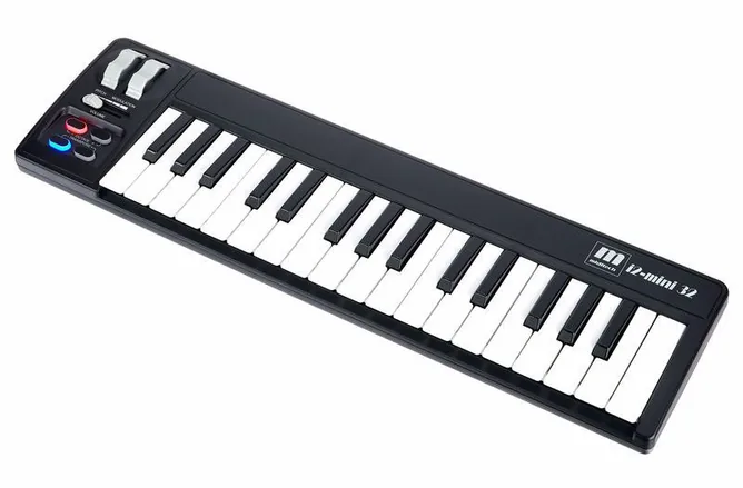 Miditech i2-mini 32 framifrån mot vit bakgrund