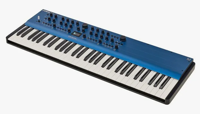 Modal Cobalt8X framifrån mot vit bakgrund