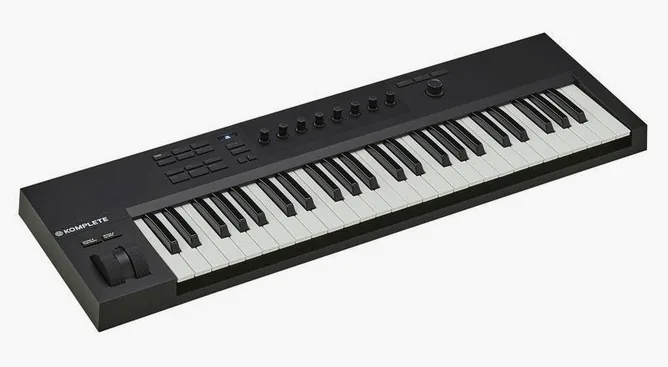 Native Instruments Komplete Kontrol A49, vy 3