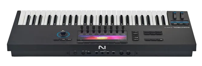 Native Instruments Kontrol S49 MK3, vy 4