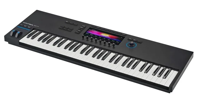 Native Instruments Kontrol S61 MK3 Komplete 26, vy 2