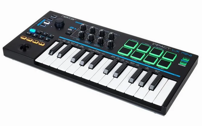 Nektar Impact LX Mini framifrån mot vit bakgrund