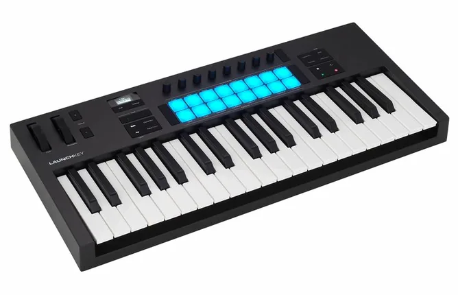 Novation Launchkey 37 MK4, vy 3