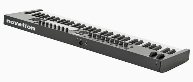 Novation Launchkey 61 MK4, vy 4