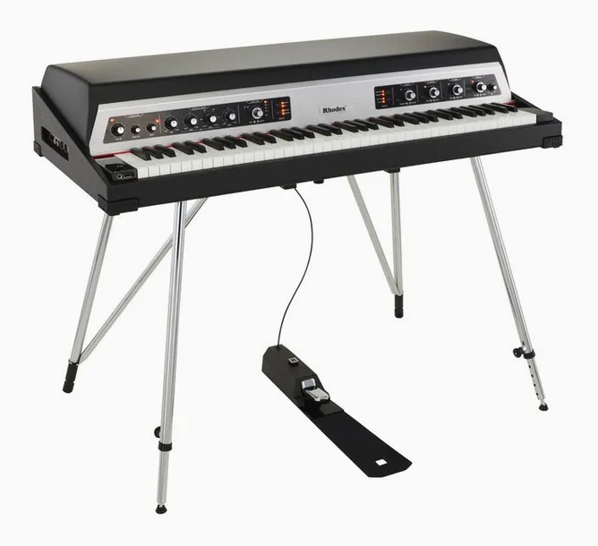 Rhodes Mk 8-73 FX Classic, vy 3