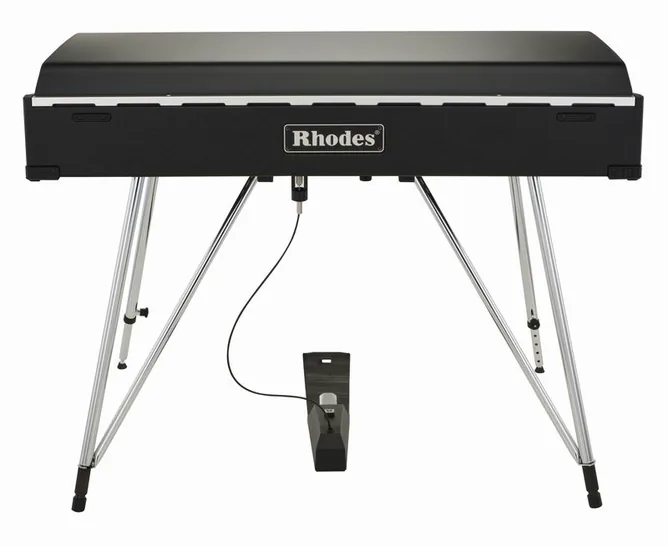 Rhodes Mk 8-73 FX Classic, vy 4