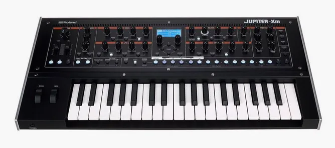 Roland Jupiter-Xm, vy 2