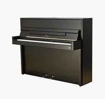 Seiler 116 Ritmo Modern black framifrån mot vit bakgrund