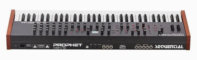 Sequential Prophet REV2-8 HeadphoneBundle, vy 4