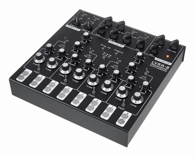 SOMA Lyra-8 Black Beast framifrån mot vit bakgrund