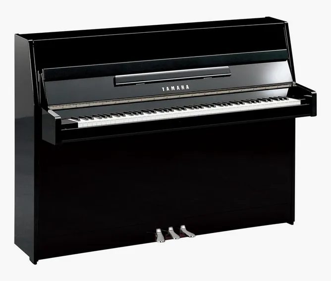 Yamaha b1 SC3 PEC framifrån mot vit bakgrund