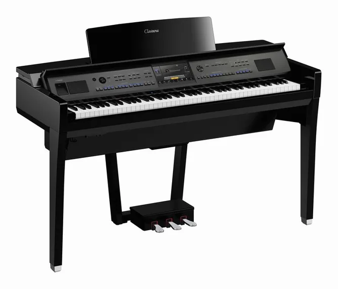 Yamaha CVP-909 PE framifrån mot vit bakgrund