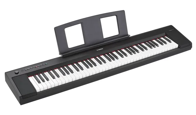 Yamaha NP-35 Piaggero Black, vy 2